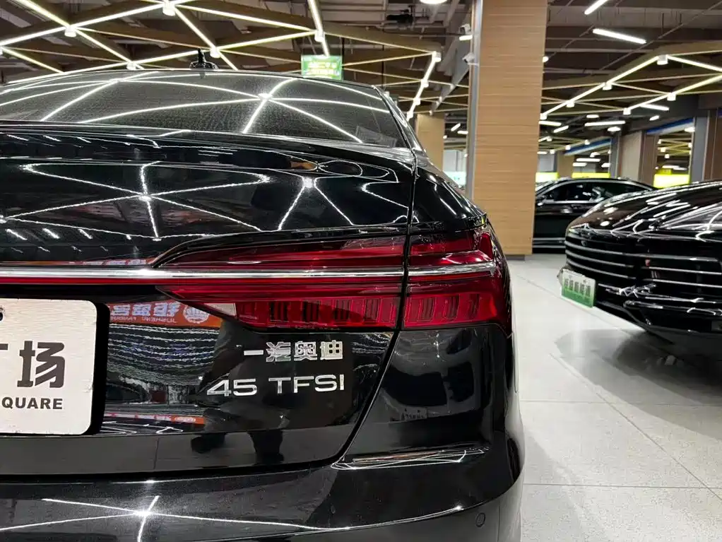 Audi A6L — миниатюра 10