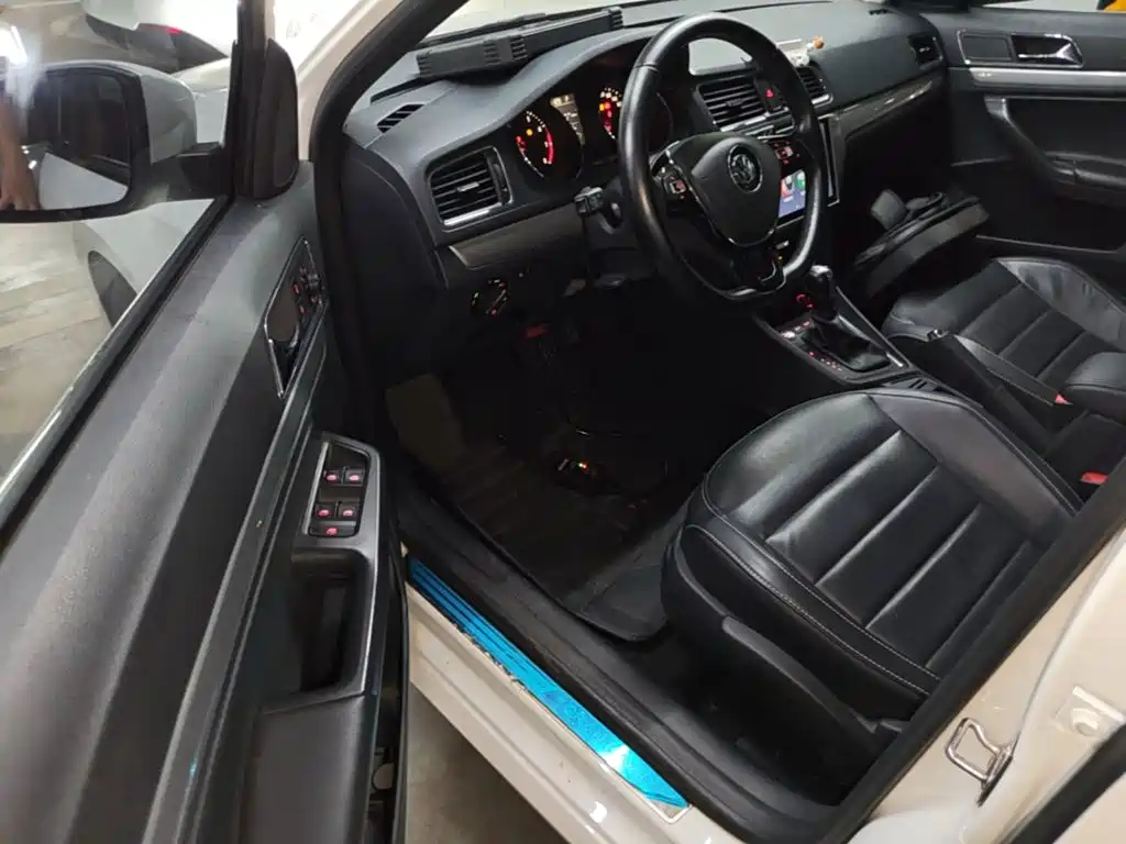 Volkswagen Gran Lavida — миниатюра 16