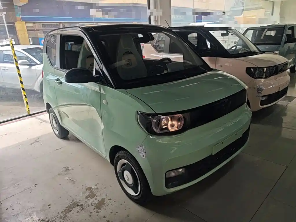 Wuling MINIEV — миниатюра 4
