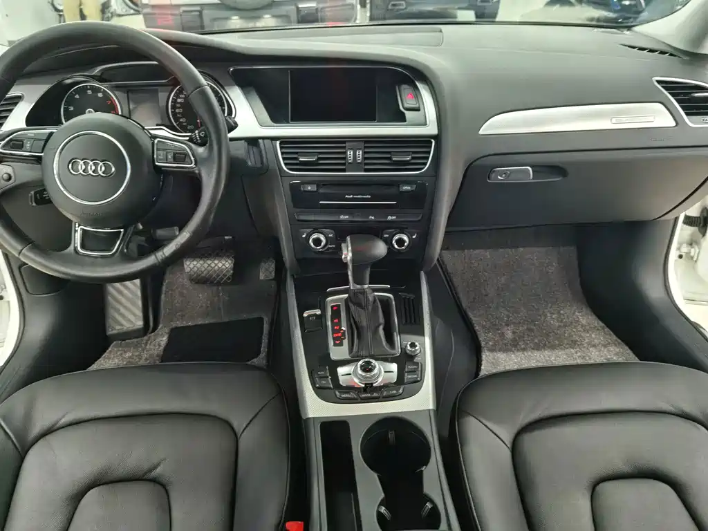 Audi A4 (Import) — миниатюра 12