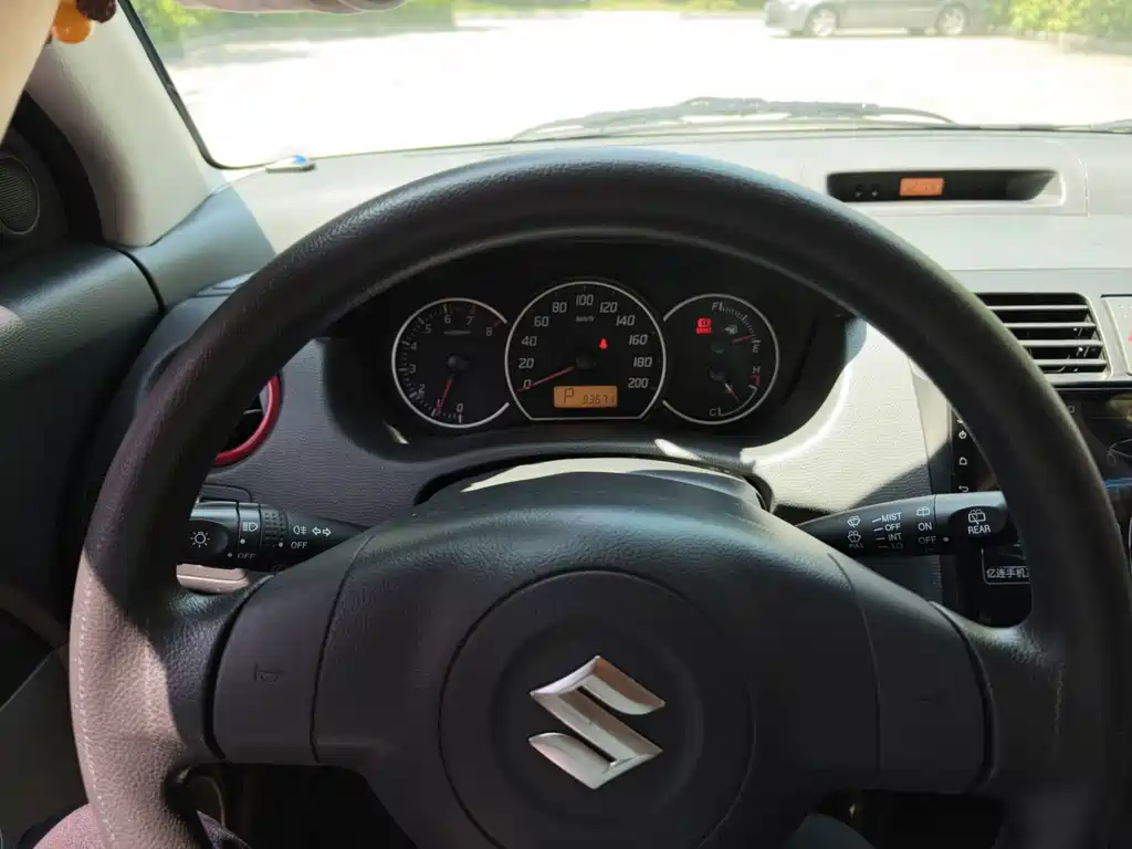 Suzuki Swift — миниатюра 9