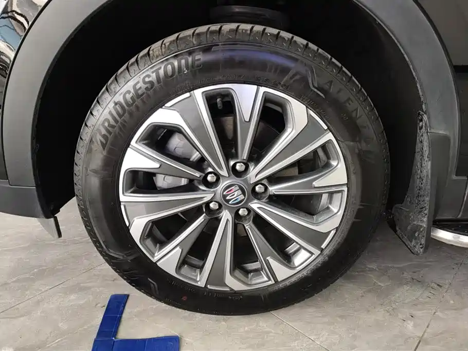 Buick Envision Plus Plus 2025 Plus 28T Platinum