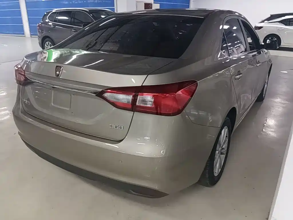 Roewe 360 — миниатюра 7