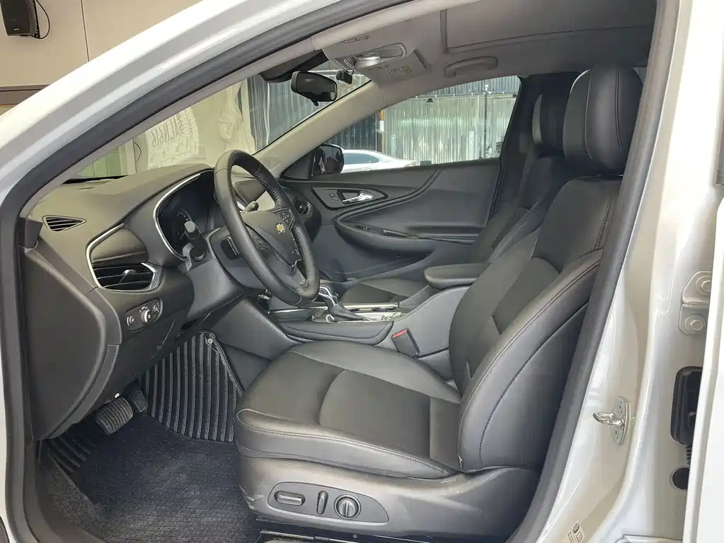 Chevrolet Malibu XL — миниатюра 7