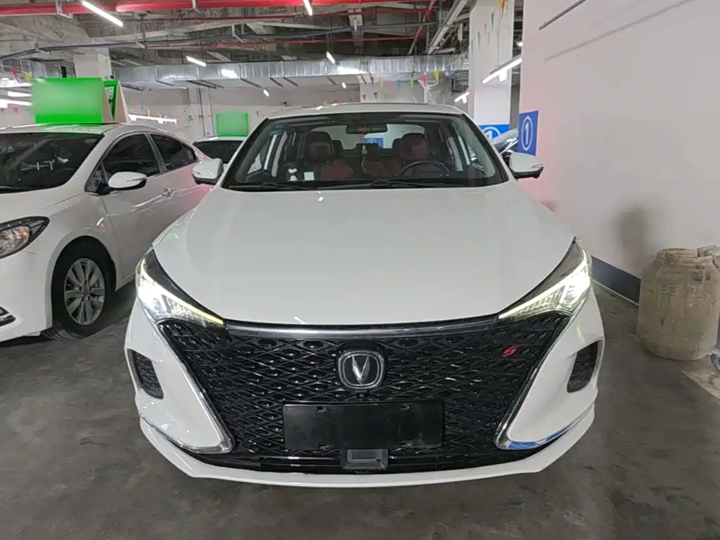 Changan Eado — миниатюра 3