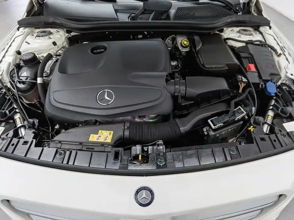 Mercedes-Benz GLA — миниатюра 6