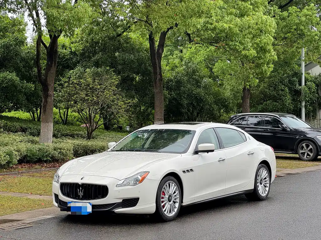 Купить Maserati Quattroporte