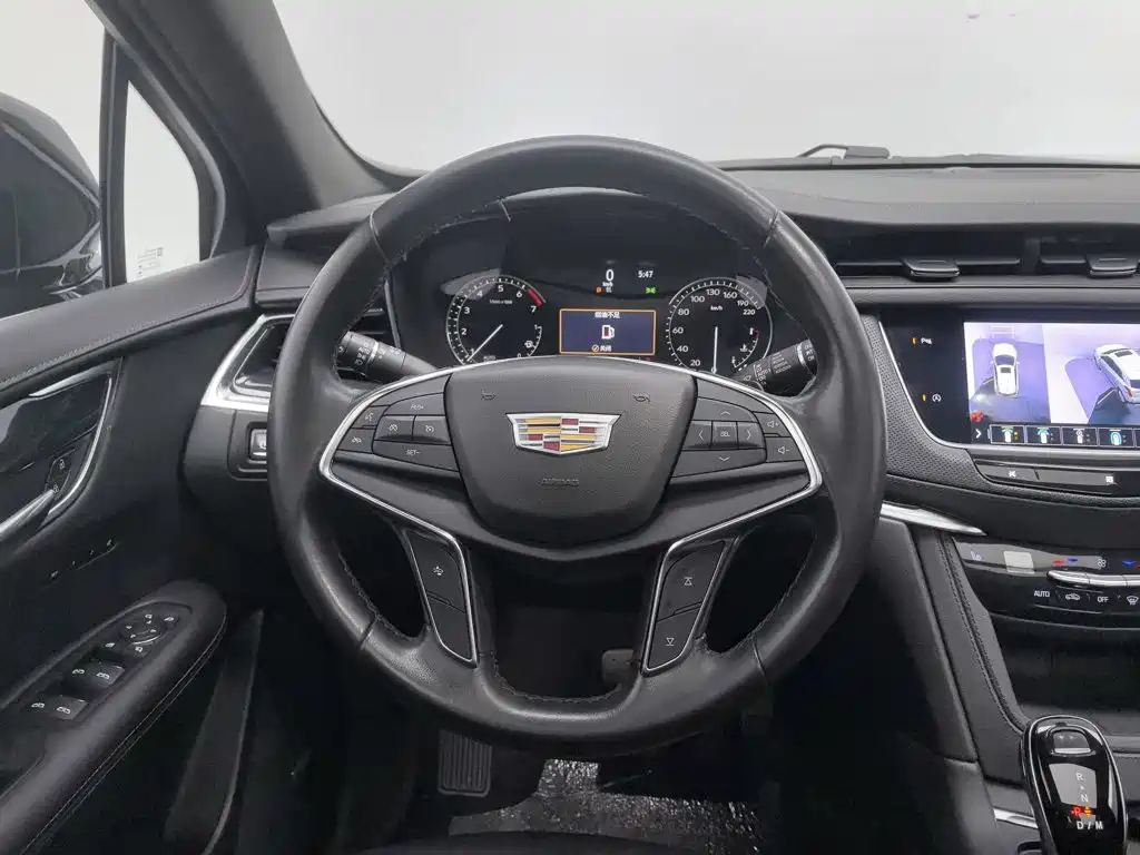 Cadillac XT5 — миниатюра 11