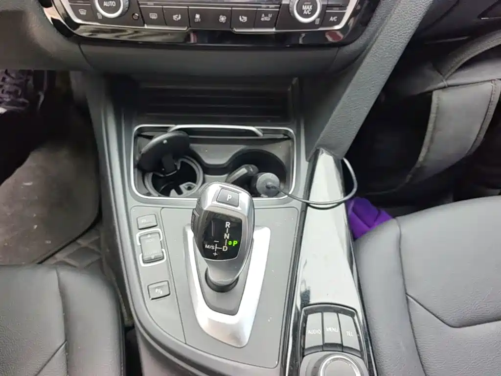 BMW 3 Series — миниатюра 14