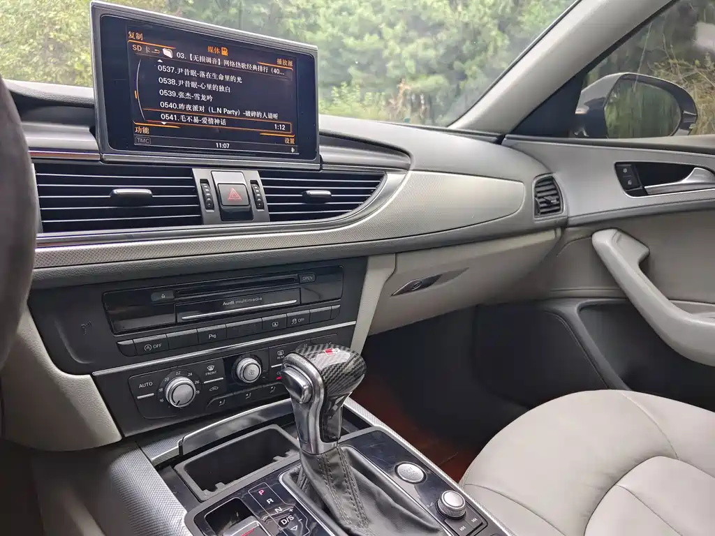 Audi A6L — миниатюра 13