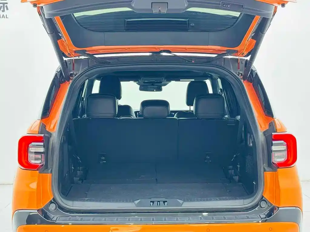 Ford Explorer — миниатюра 19