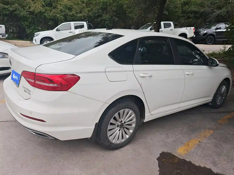 Volkswagen Lavida — миниатюра 3