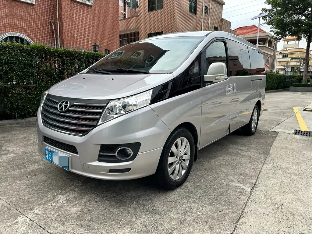 JAC Refine M5