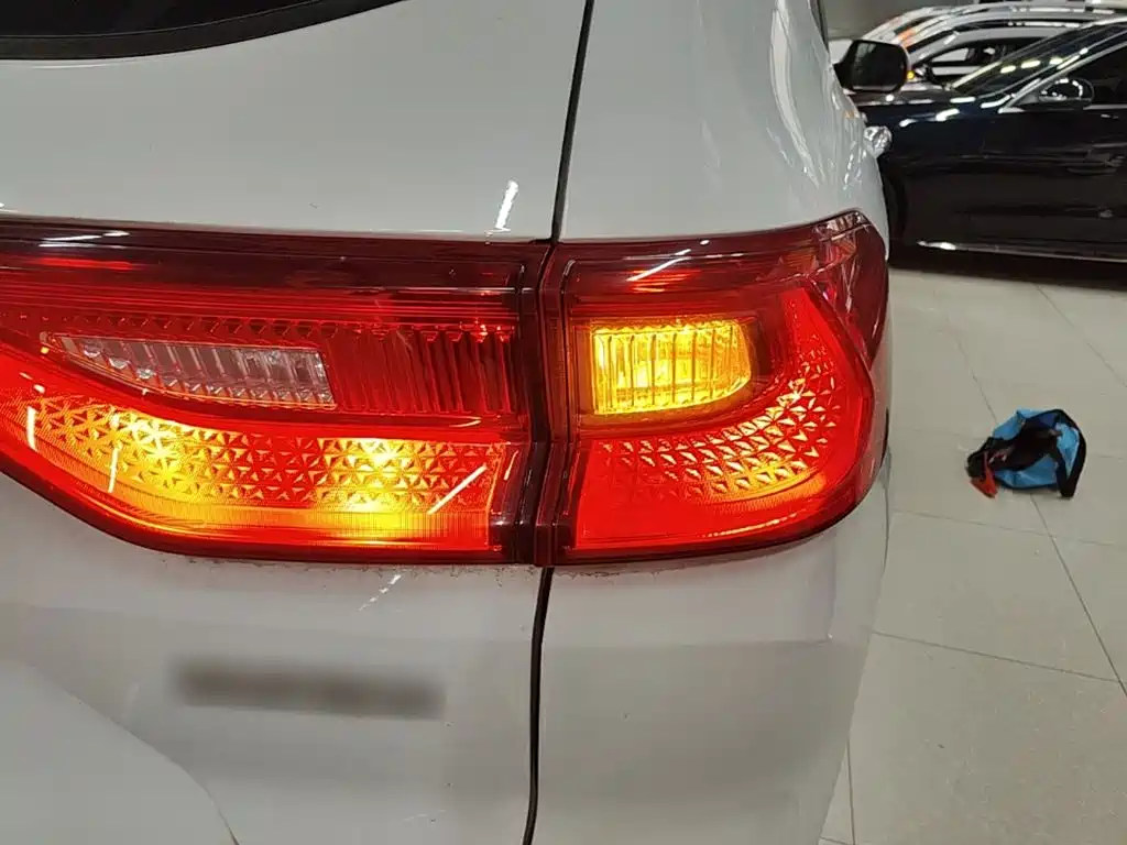 Haval M6 — миниатюра 8