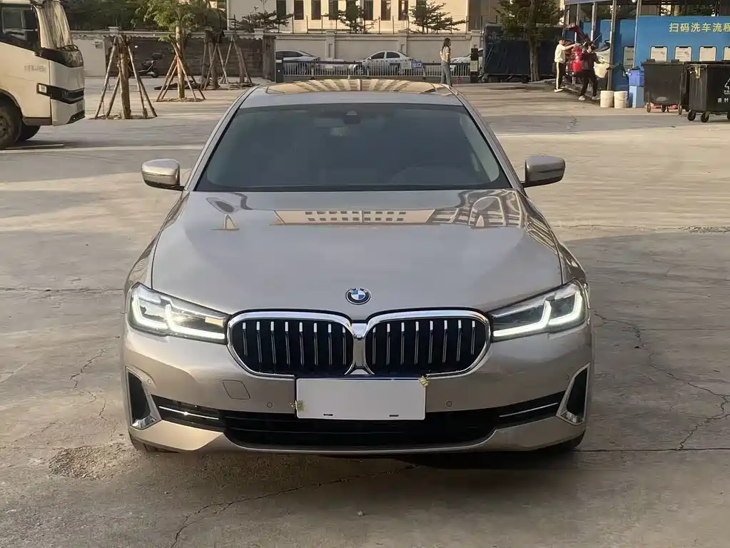 BMW 5 SERIES