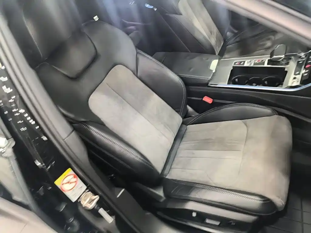 Audi A6L — миниатюра 25