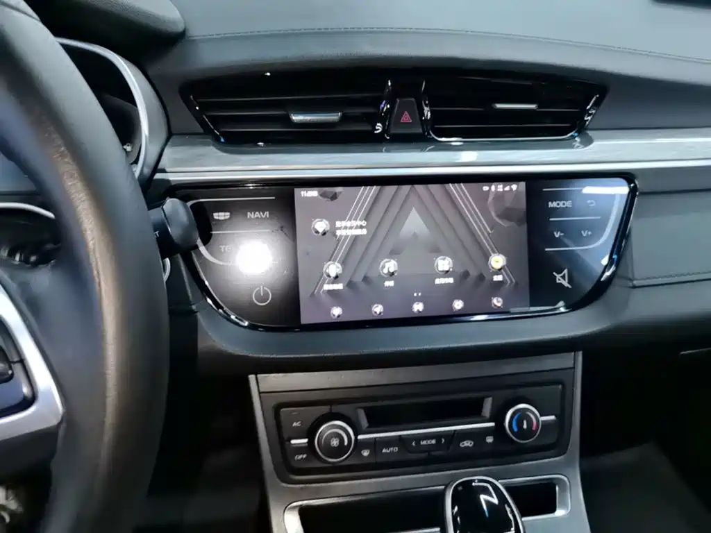Geely Emgrand — миниатюра 13