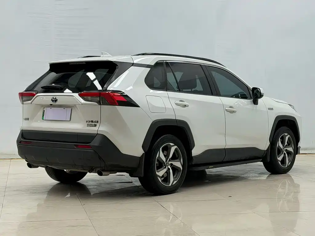 Toyota RAV4 Prime — миниатюра 7