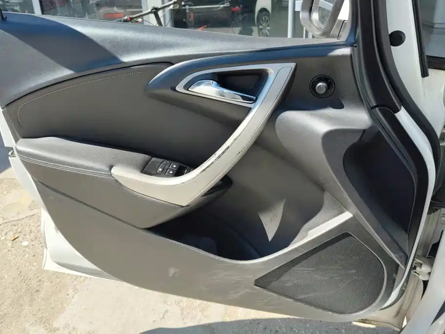 Buick Excelle — миниатюра 7
