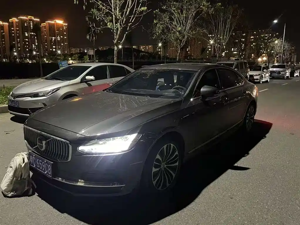 Volvo S90 2024