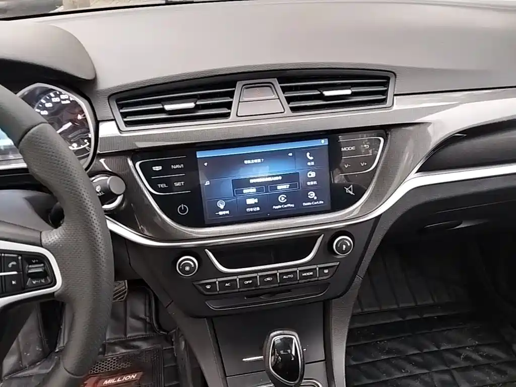 Geely Emgrand — миниатюра 13