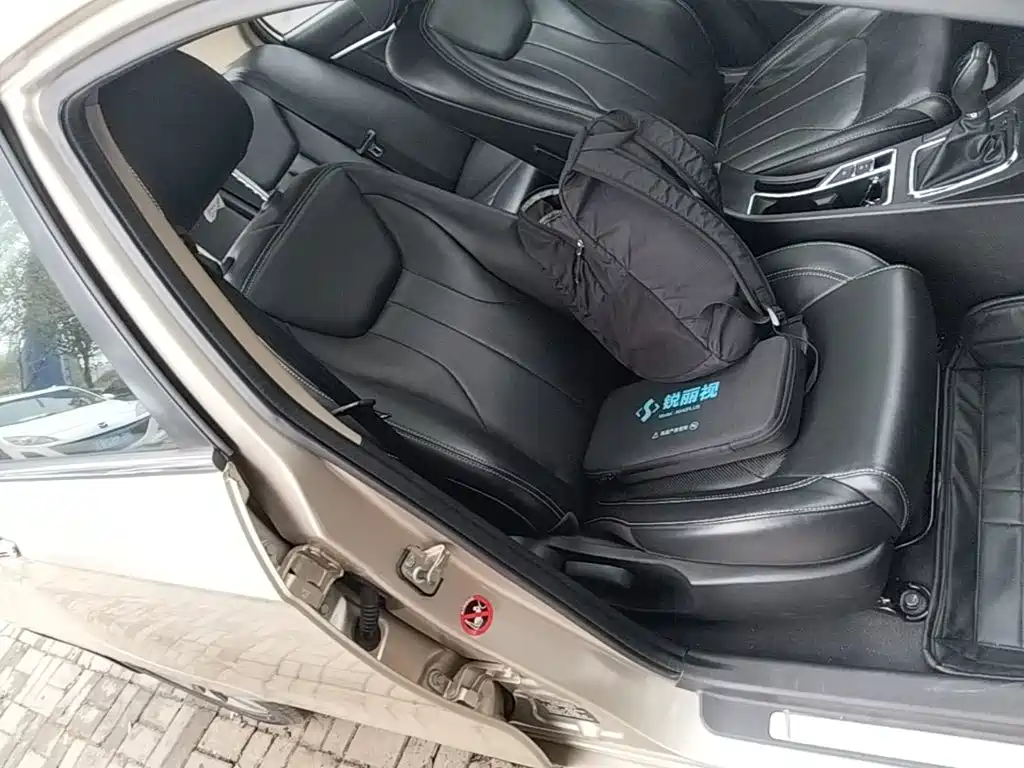 Geely Emgrand — миниатюра 25