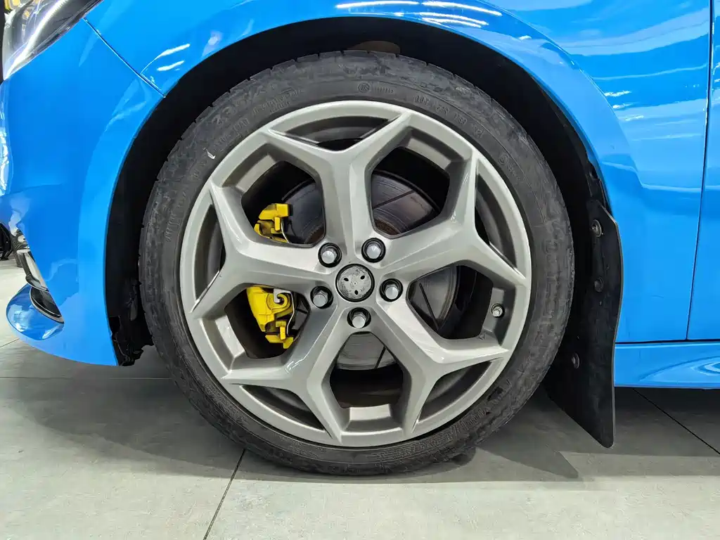Ford Focus (Import) — миниатюра 9