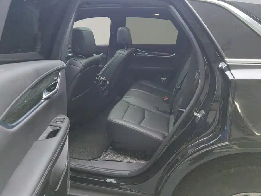 Cadillac XT5 — миниатюра 11