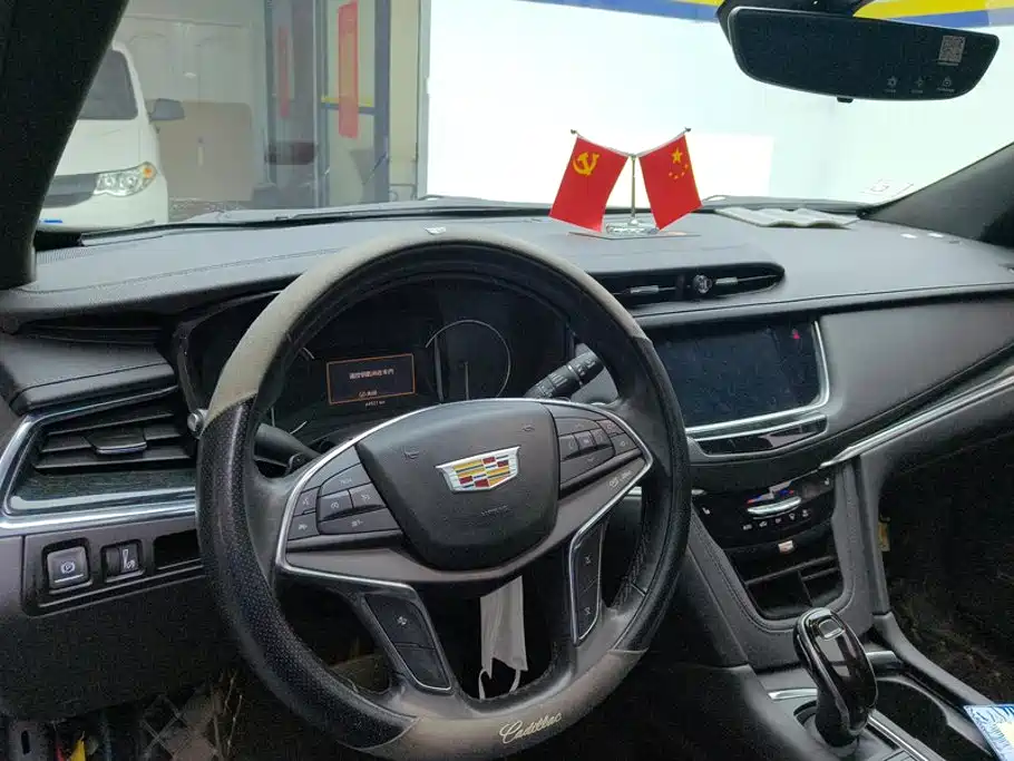 Cadillac XT5 — миниатюра 12