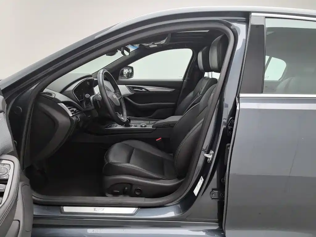 Cadillac CT5 — миниатюра 10