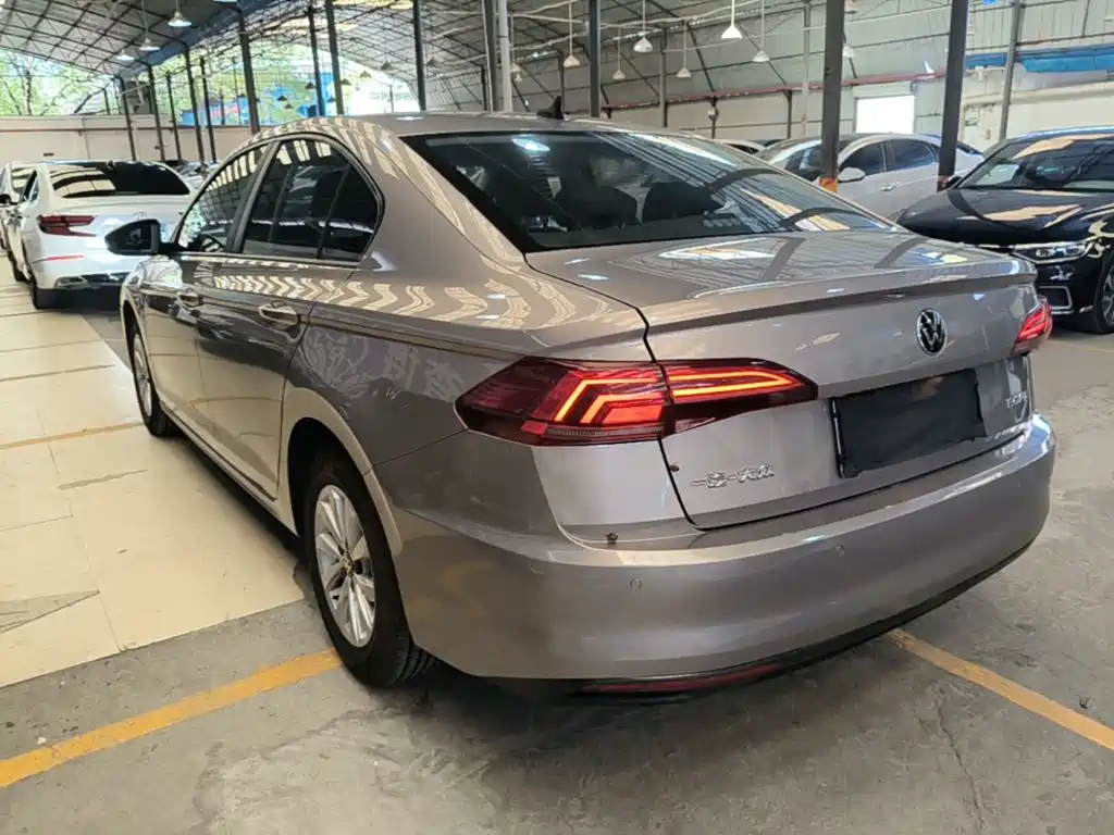 Volkswagen Bora — миниатюра 5