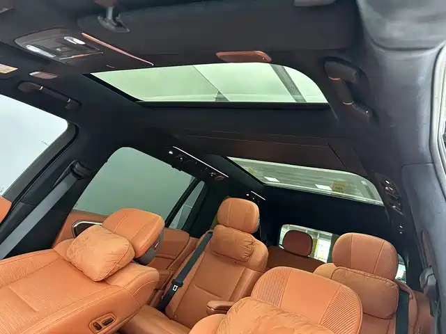 Lynk & Co 900 — миниатюра 14