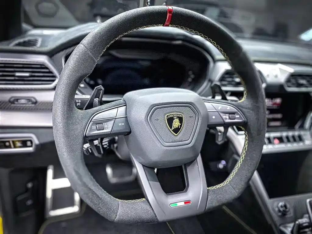 Lamborghini Urus — фотографии объявления, Фото 16