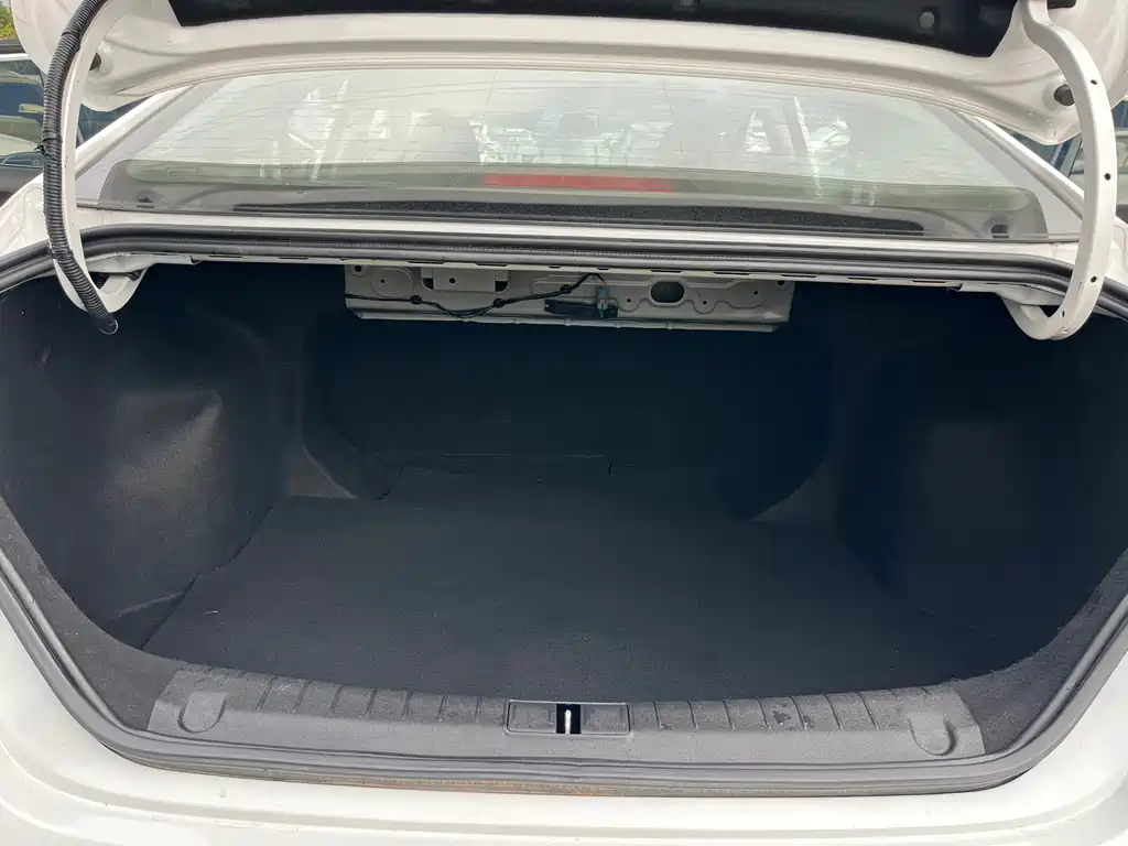 Geely Binrui — миниатюра 13