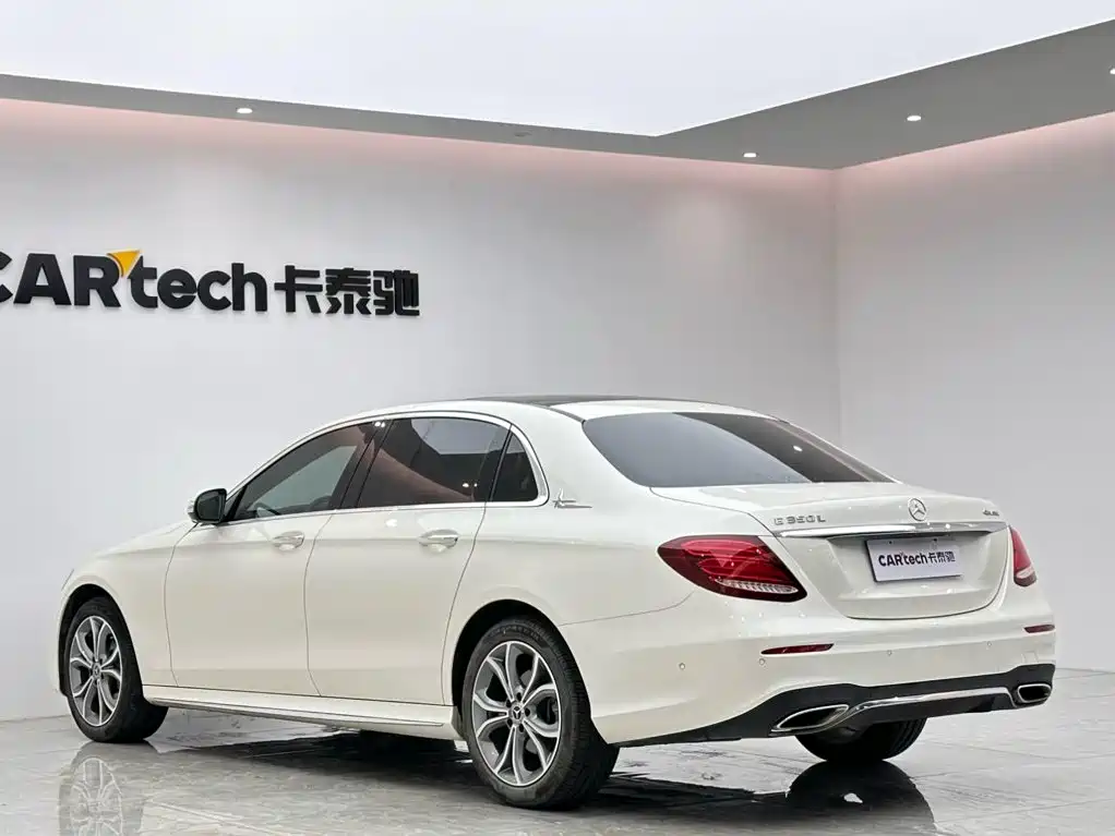 Mercedes-Benz E-Class — миниатюра 3