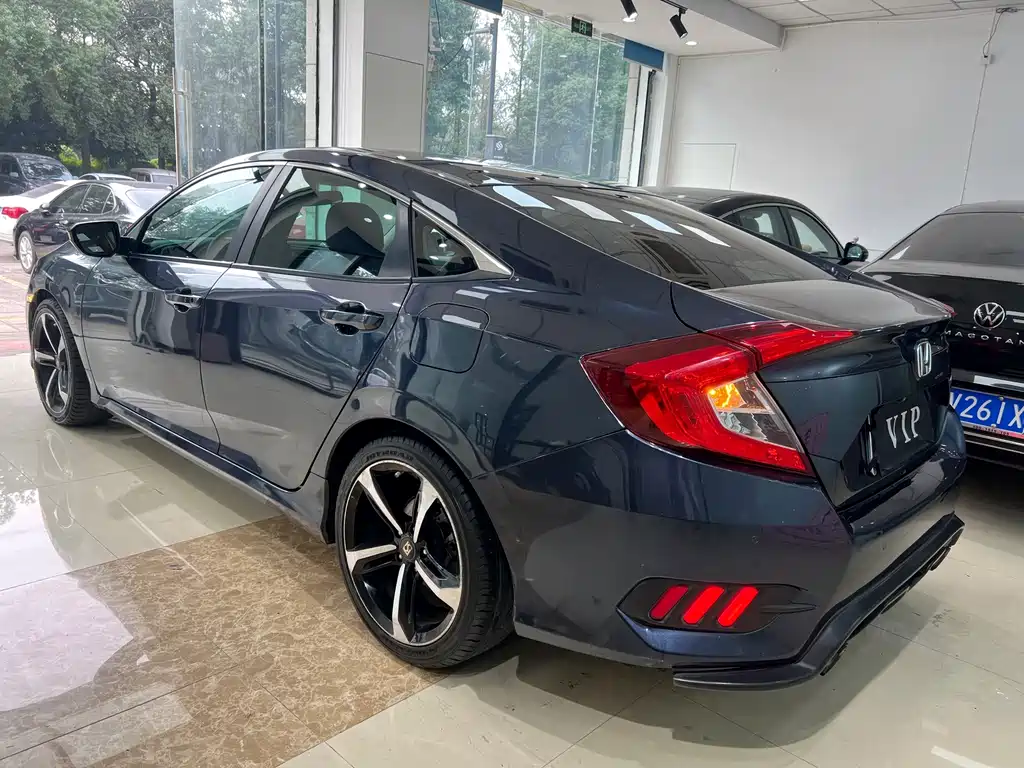 Honda Civic — миниатюра 3