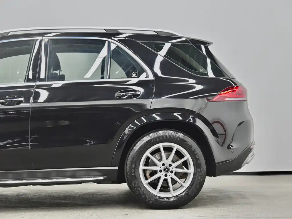 Mercedes-Benz GLE (Import) — миниатюра 20