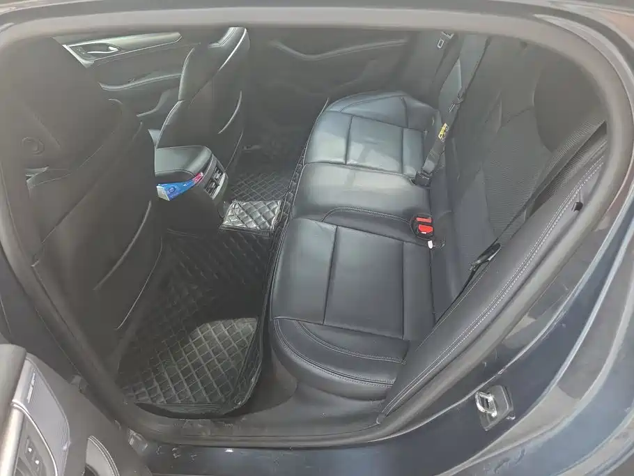 Cadillac CT5 — миниатюра 11