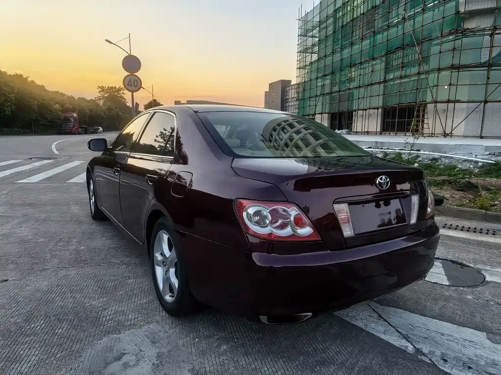 Toyota Reiz — миниатюра 6