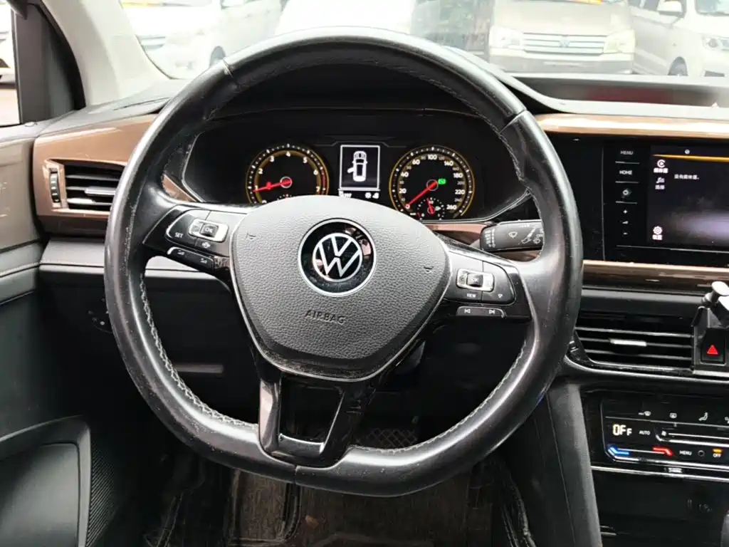 Volkswagen Tharu — миниатюра 11