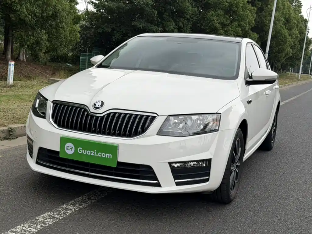 Skoda Octavia 2017 1.6L Auto Smart Drive Edition