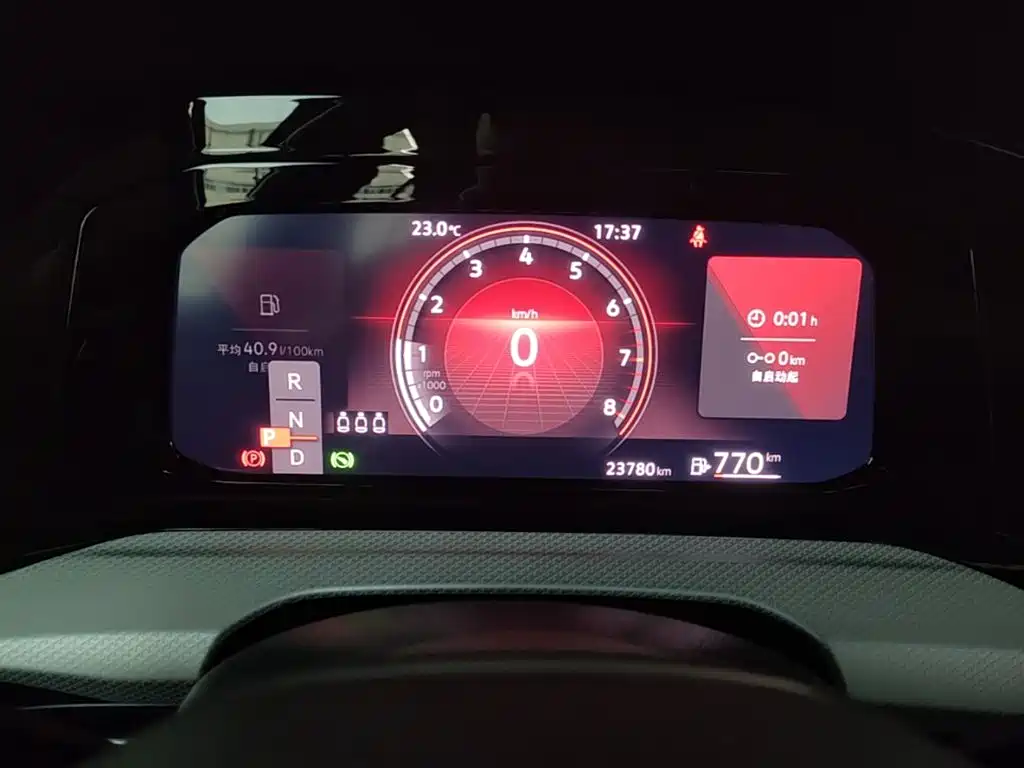 Volkswagen Golf — миниатюра 12