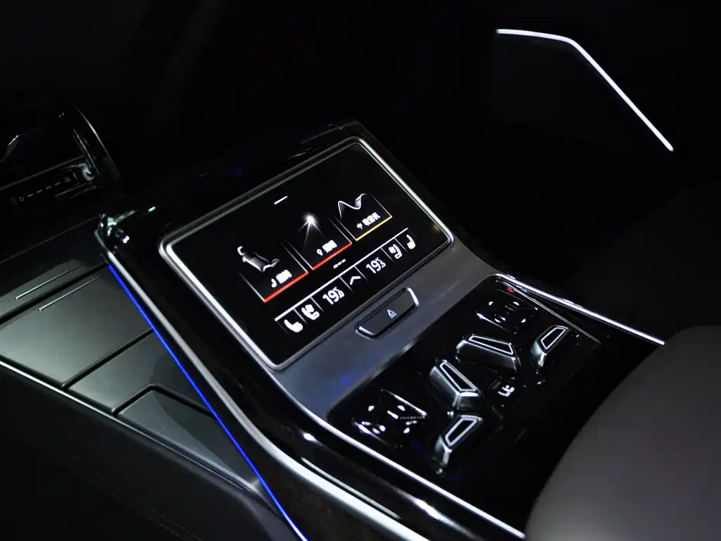 Audi A8 — миниатюра 16