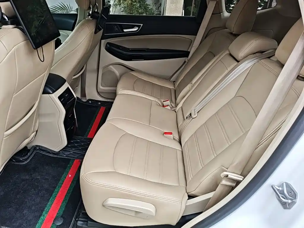 Ford Edge — миниатюра 17