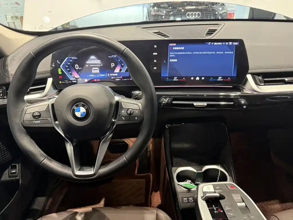 BMW X1 — миниатюра 14
