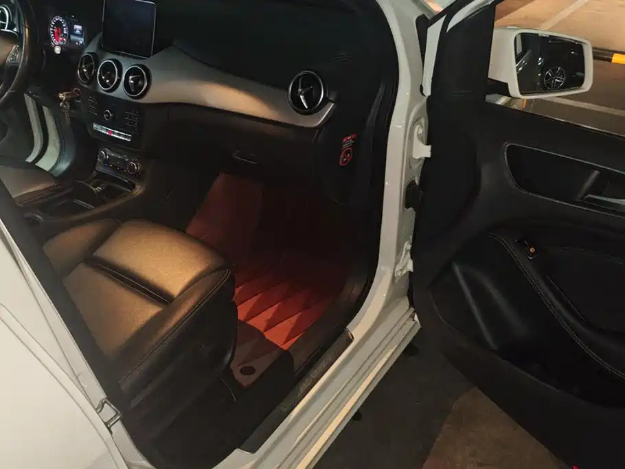 Mercedes-Benz B-Class — миниатюра 8