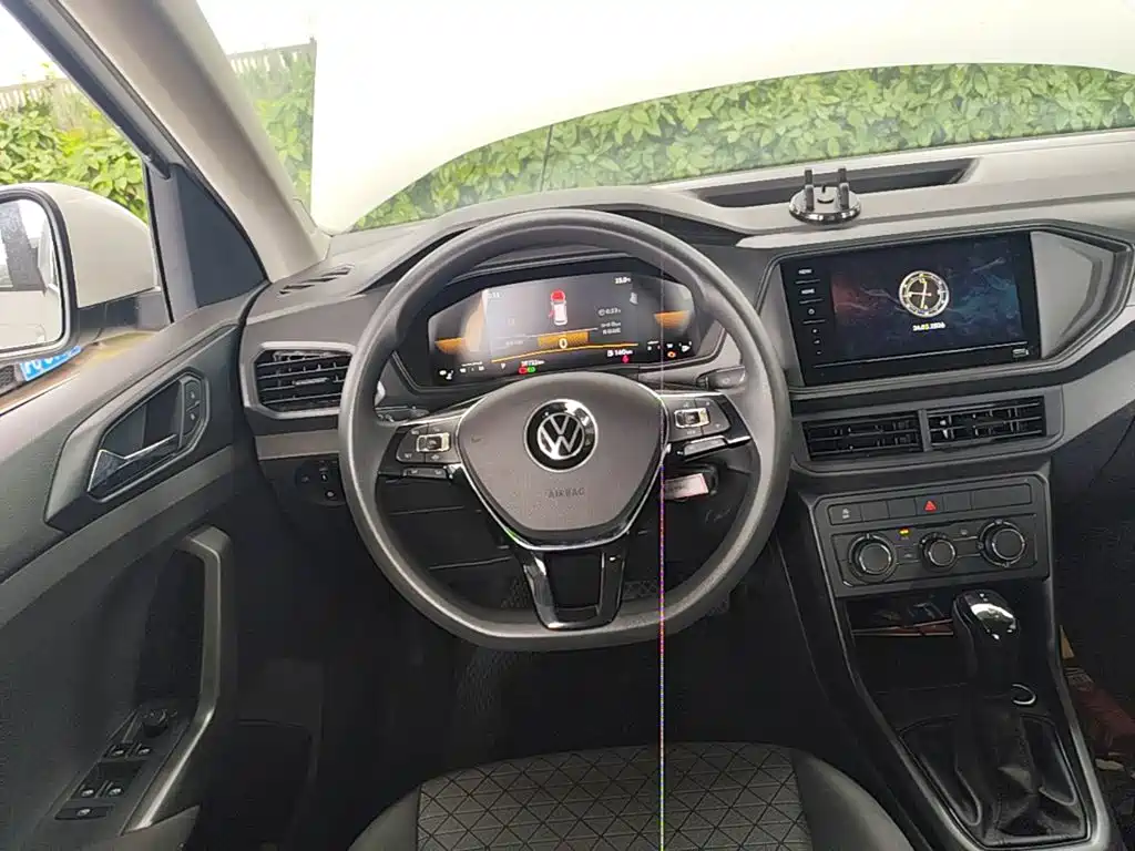 Volkswagen T-Cross — миниатюра 11