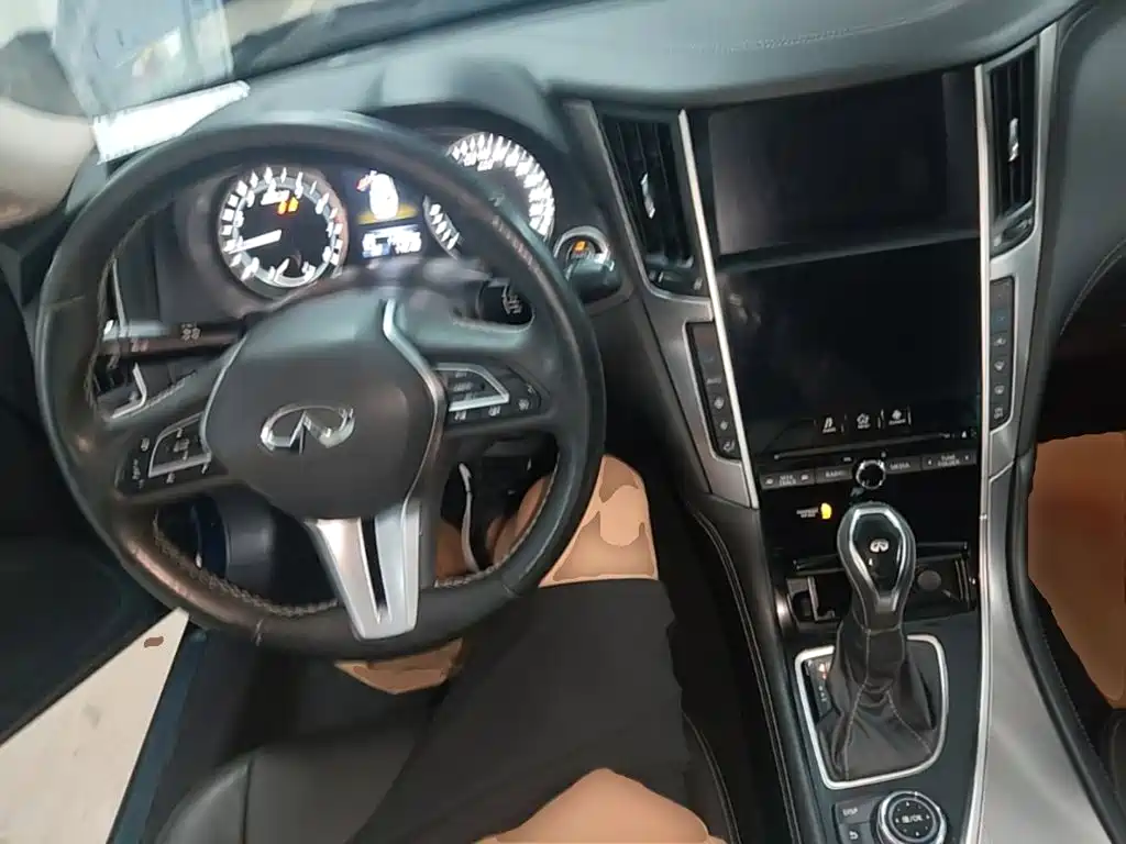 Infiniti Q50L — миниатюра 10