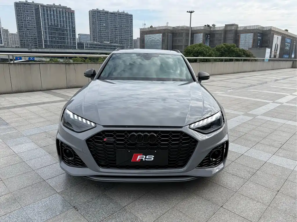 Audi RS 4 2022 RS4 Avant