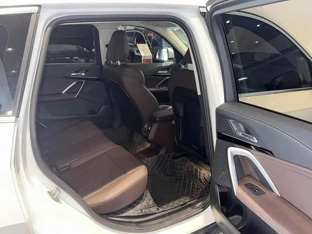 BMW X1 — миниатюра 10